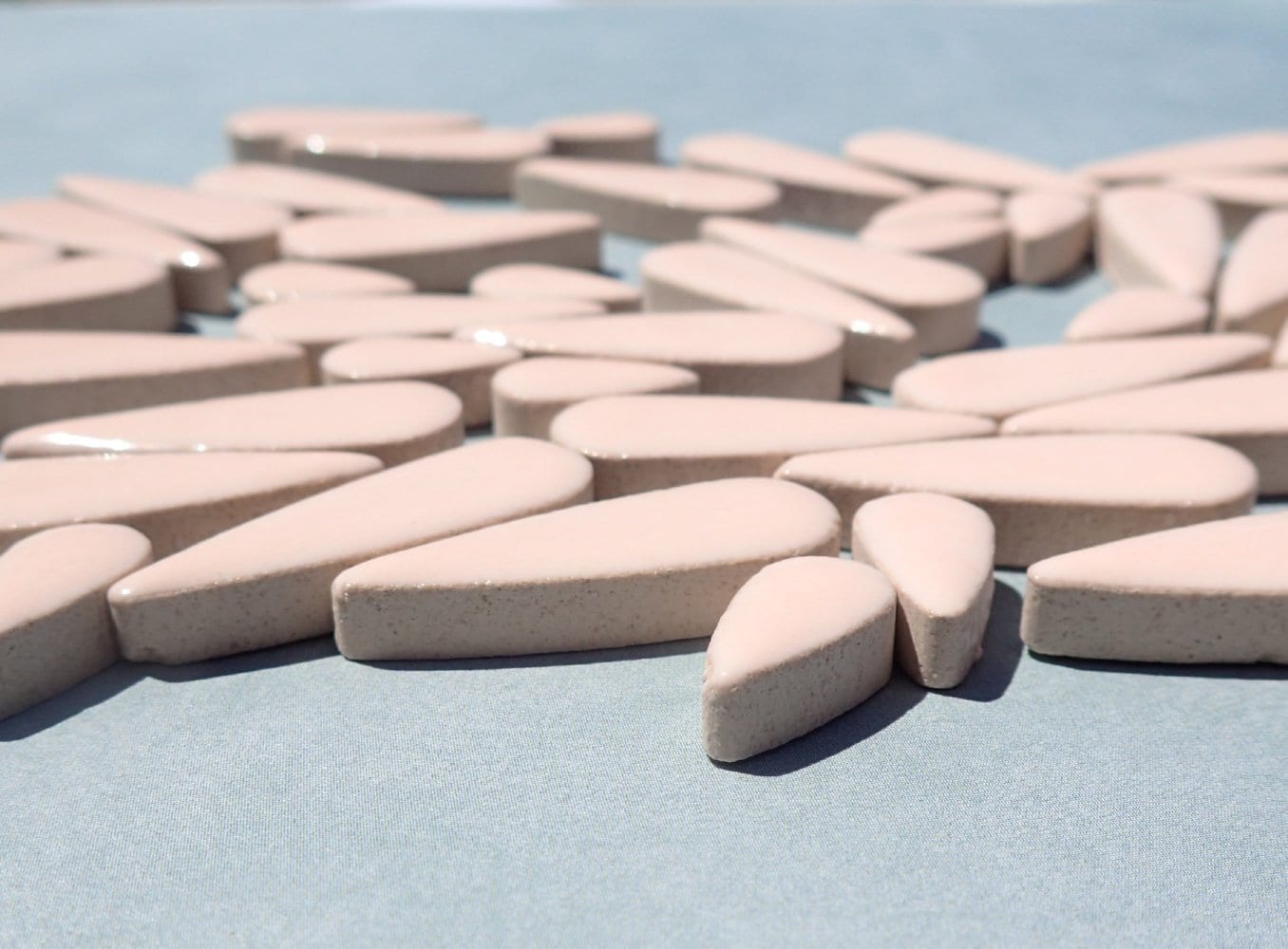 Sweet Pink Teardrop Mosaic Tiles - 50g Ceramic Petals in Mix of 2 Sizes 1/2" and 3/5"