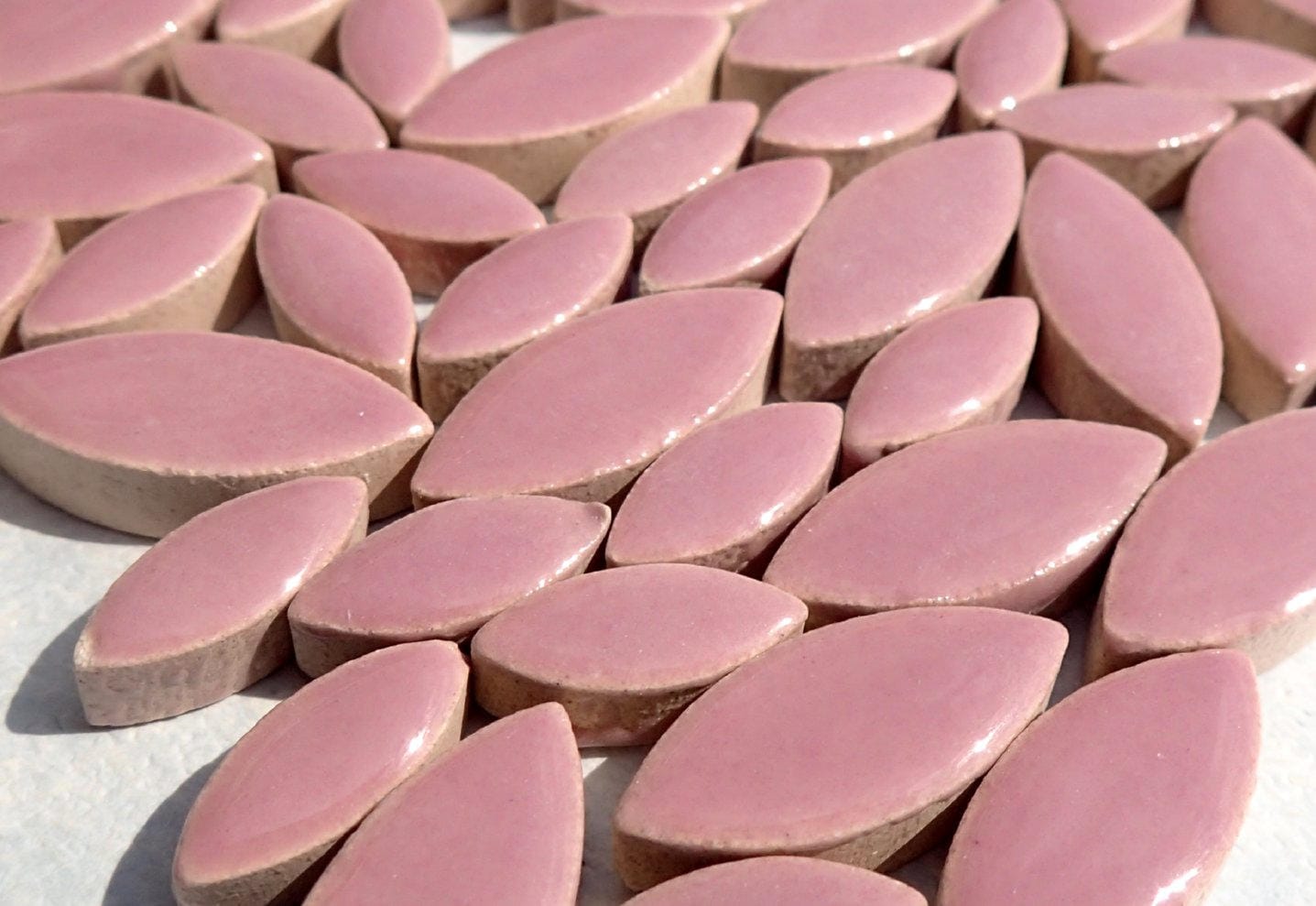 Lilac Petals Mosaic Tiles - 50g Ceramic Leaves in Mix of 2 Sizes 1/2" and 3/4"