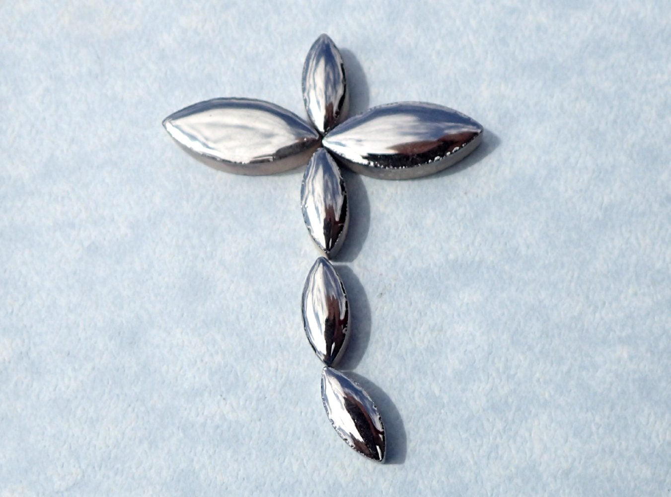 Shiny Silver Petals Mosaic Tiles - 50g Ceramic Metallic Leaves in Mix of 2 Sizes 1/2" and 3/4"