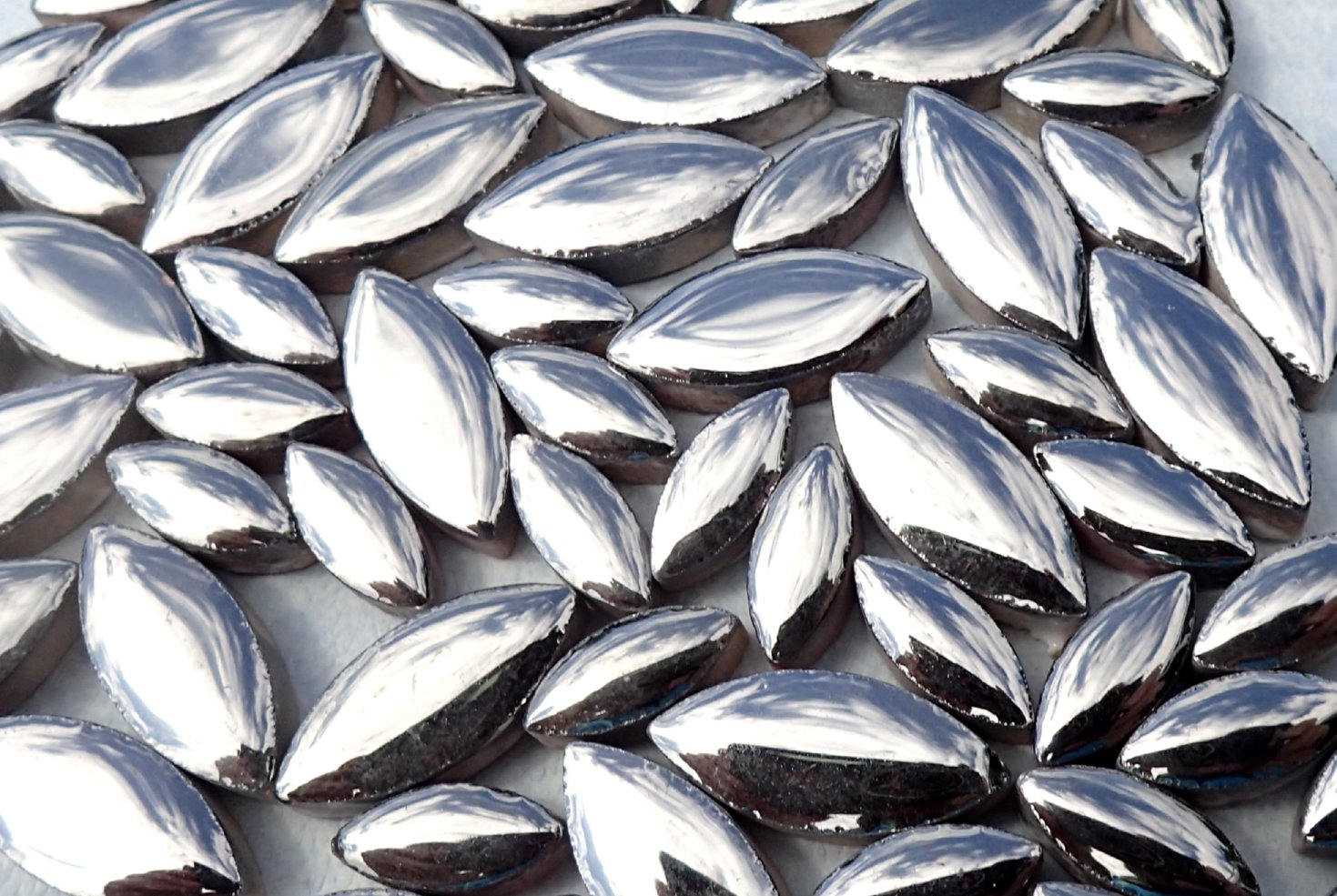 Shiny Silver Petals Mosaic Tiles - 50g Ceramic Metallic Leaves in Mix of 2 Sizes 1/2" and 3/4"