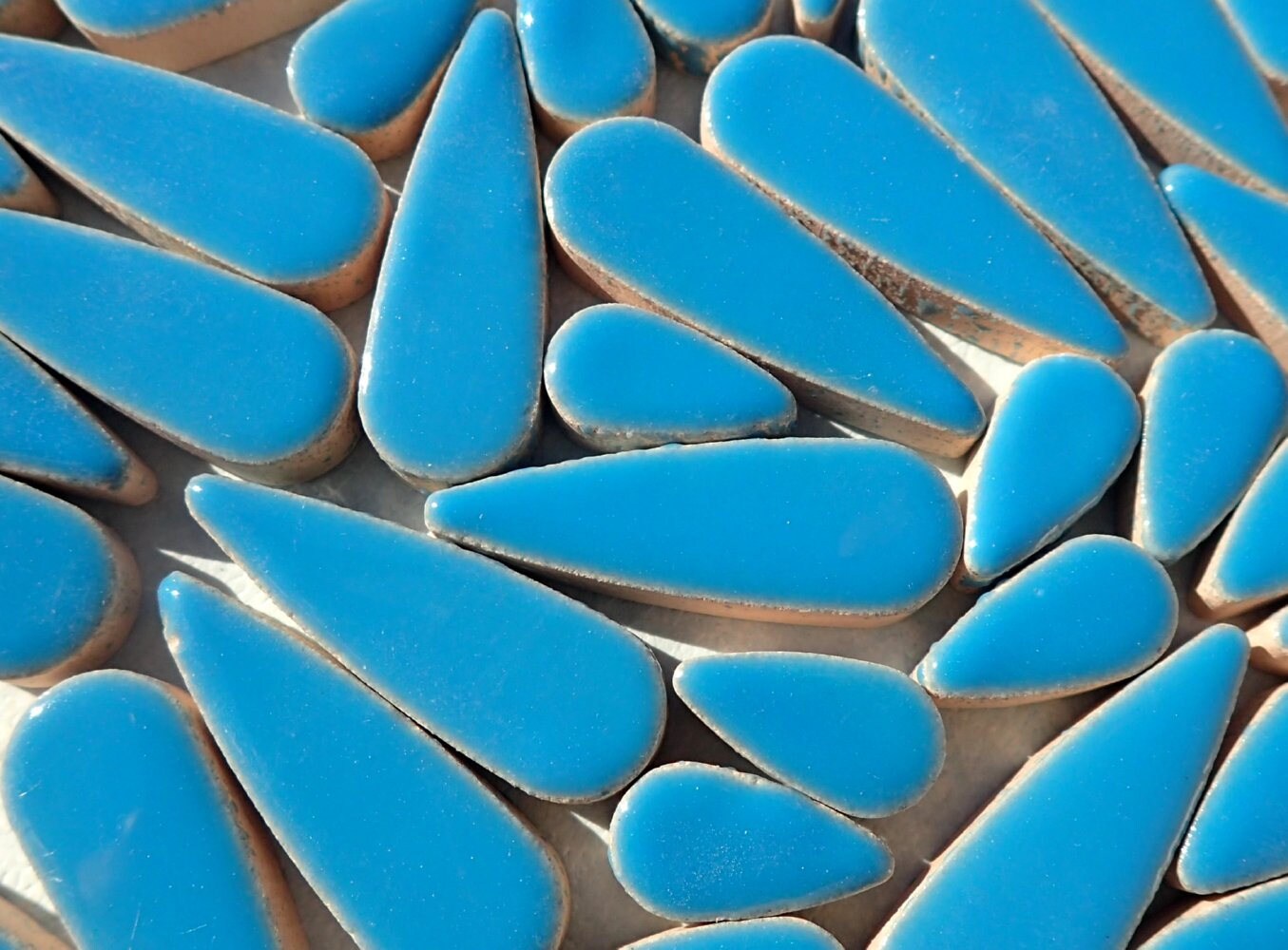 Mediterranean Blue Teardrop Mosaic Tiles - 50g Ceramic Petals in Mix of 2 Sizes 1/2" and 3/5" in Thalo Blue