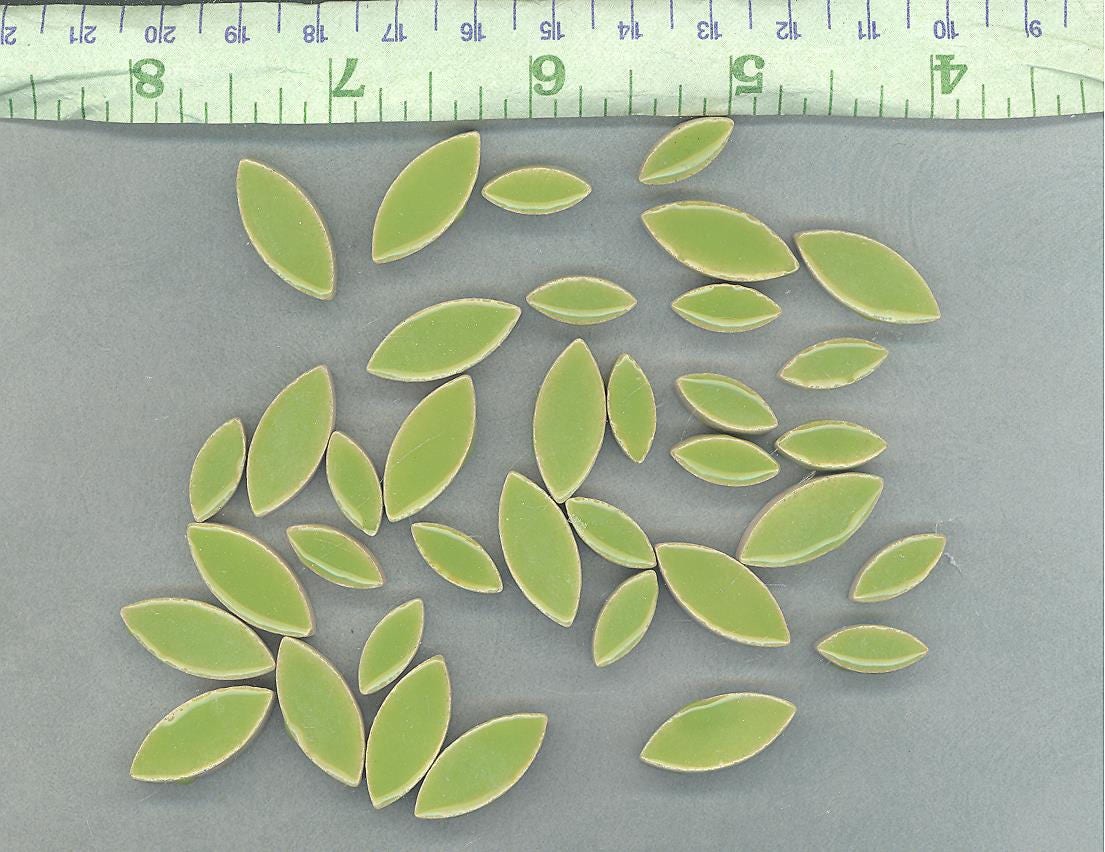 Kiwi Green Petals Mosaic Tiles - 50g Ceramic Leaves in Mix of 2 Sizes 1/2" and 3/4"