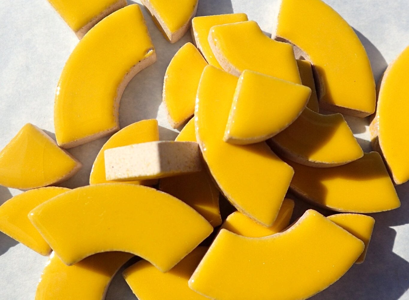 Lemon Yellow Bullseye Mosaic Tiles - 50g Ceramic Circle Parts in Mix of 3 Sizes