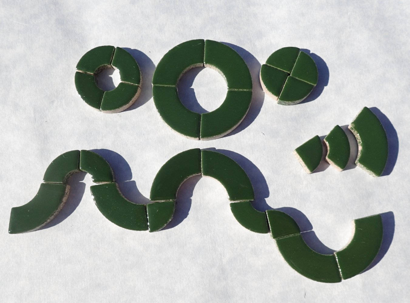 Deep Green Bullseye Mosaic Tiles - 50g Ceramic Circle Parts in Mix of 3 Sizes in Pesto