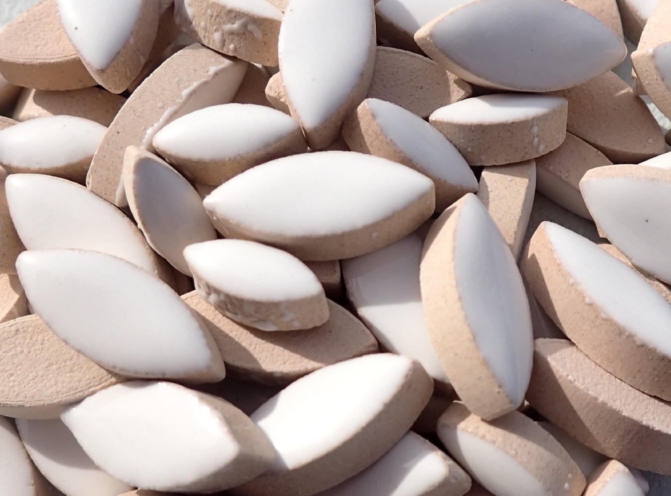 White Petals Mosaic Tiles - 50g Ceramic Leaves in Mix of 2 Sizes 1/2" and 3/4"