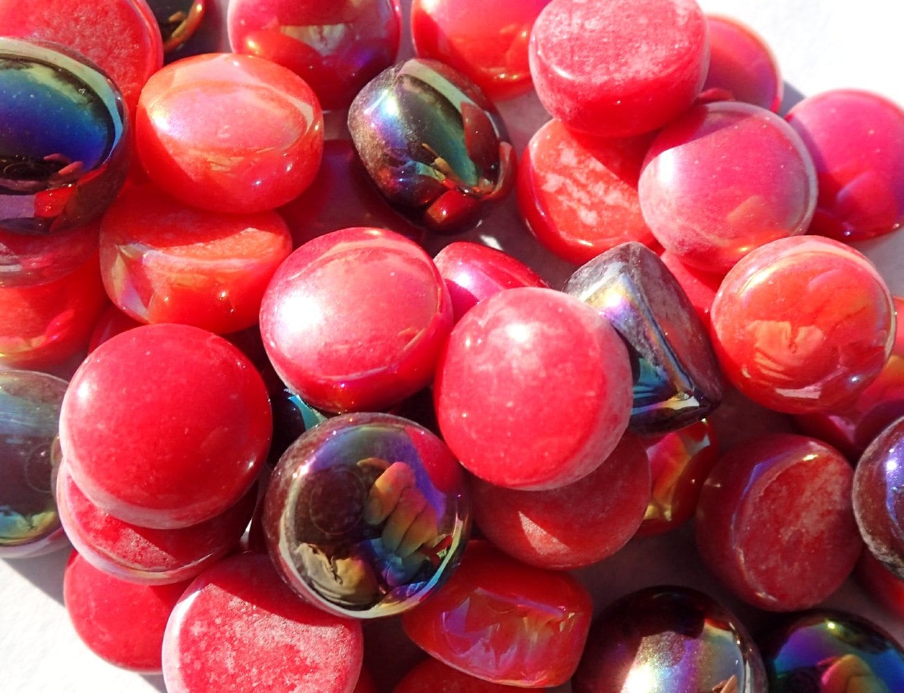 Red Mix Glass Drops Mosaic Tiles - 100 grams - Flat Marbles Mix of Gloss and Iridescent 12mm Glass Gems - Over 60 Tiles