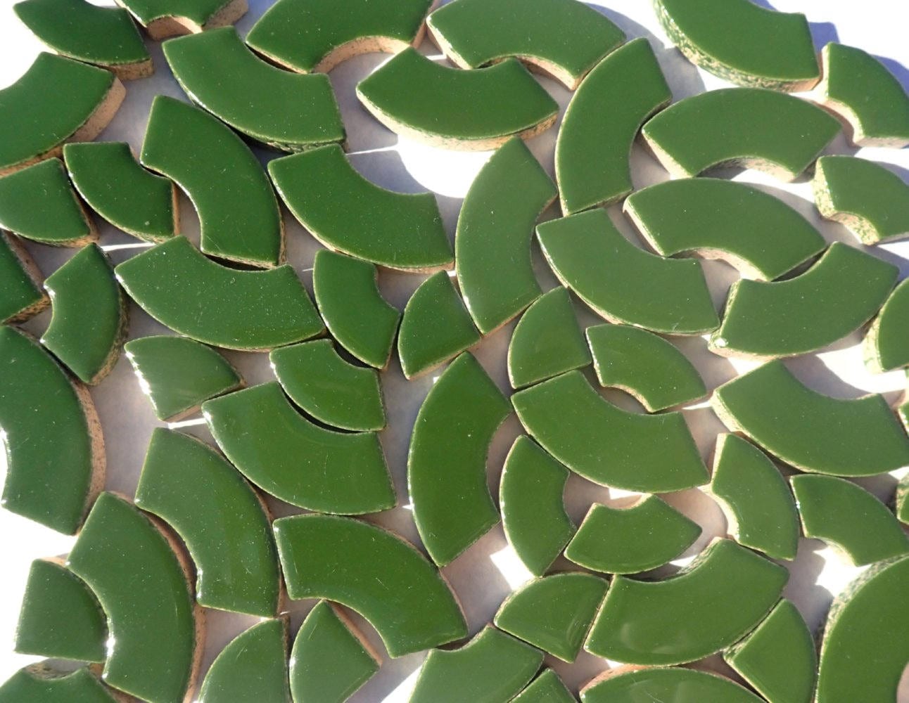 Deep Green Bullseye Mosaic Tiles - 50g Ceramic Circle Parts in Mix of 3 Sizes in Pesto