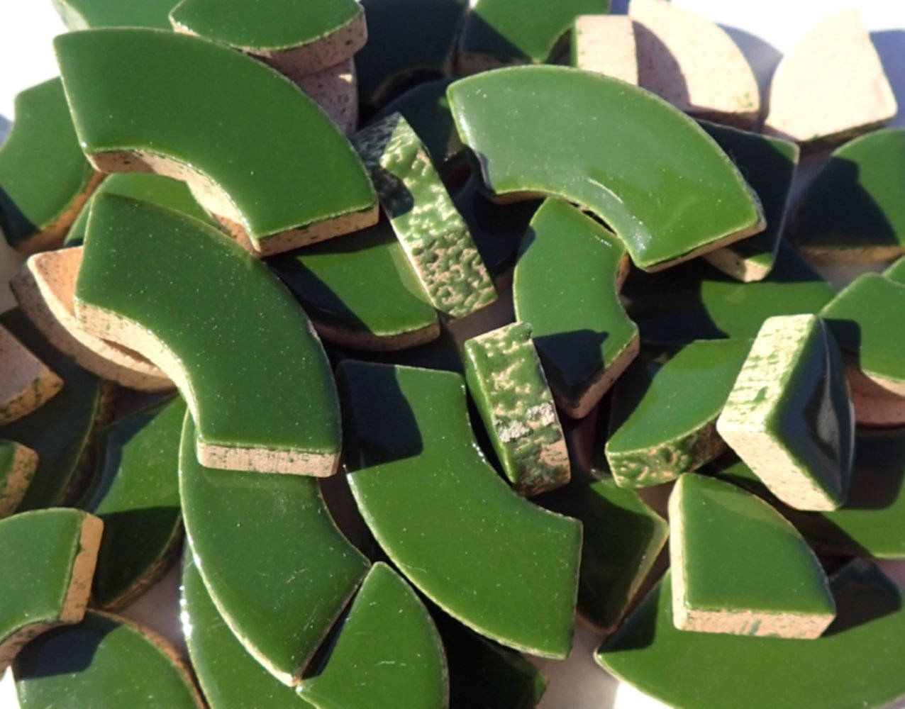 Deep Green Bullseye Mosaic Tiles - 50g Ceramic Circle Parts in Mix of 3 Sizes in Pesto