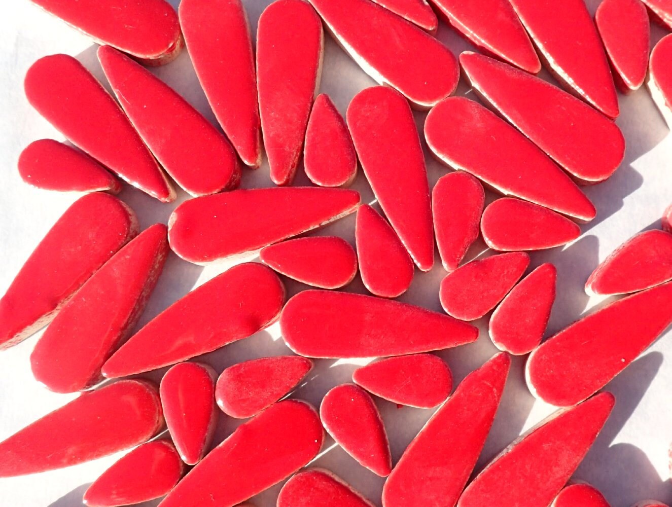 Bright Red Teardrop Mosaic Tiles - 50g Ceramic Petals in Mix of 2 Sizes 1/2" and 3/5"