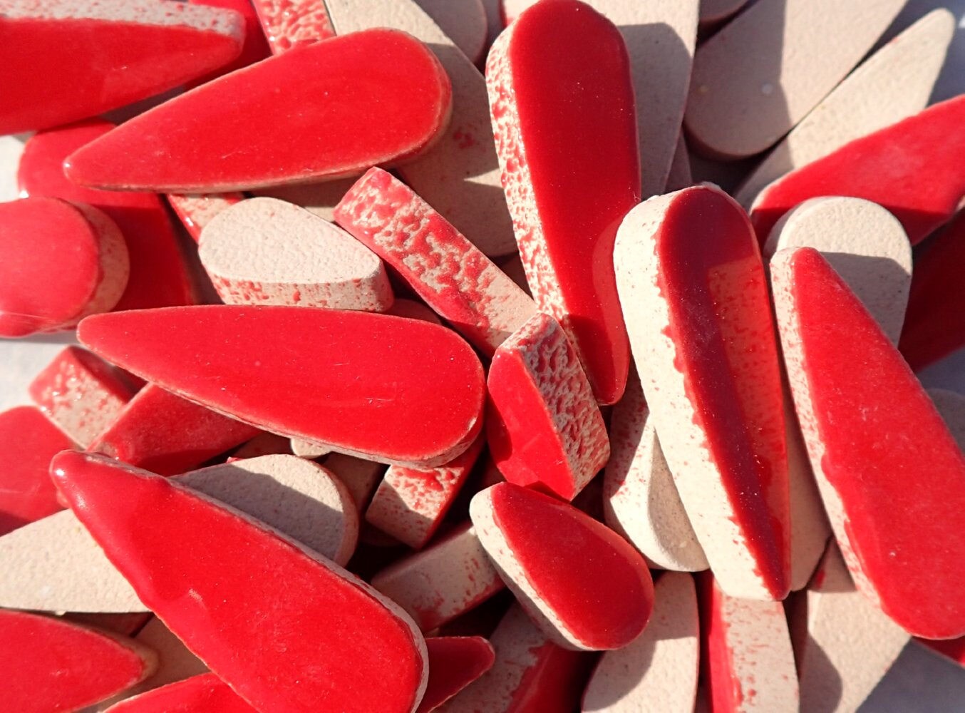 Bright Red Teardrop Mosaic Tiles - 50g Ceramic Petals in Mix of 2 Sizes 1/2" and 3/5"