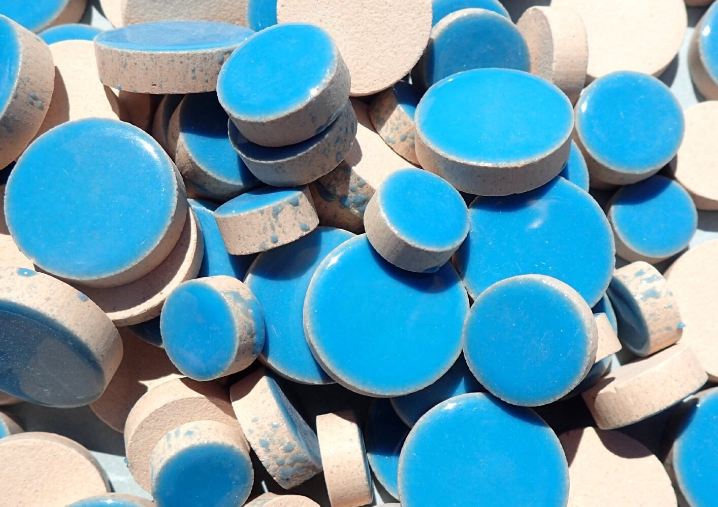 Mediterranean Blue Circles Mosaic Tiles - 50g Ceramic in Mix of 3 Sizes 1/2" and 3/4" and 5/8" in Thalo Blue