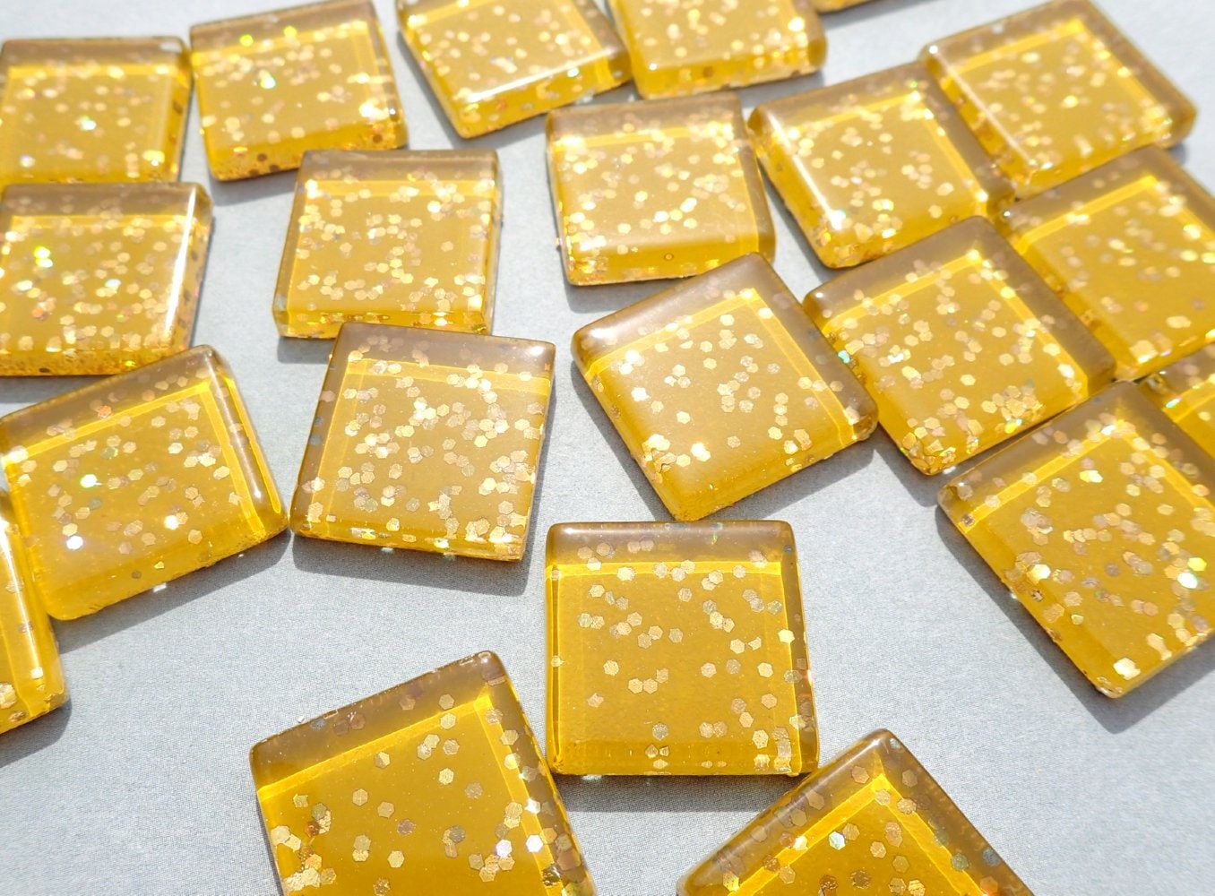 Harvest Gold Glitter Tiles - 20mm Mosaic Tiles - 25 Metallic Glass Tiles with Chunky Gold Glitter