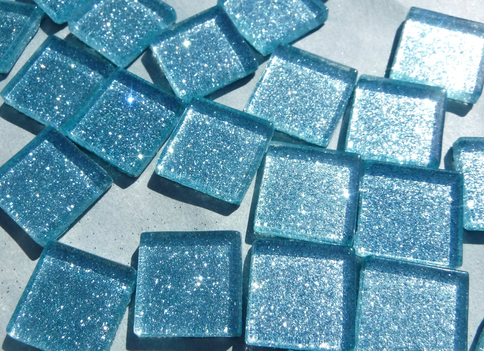 Raindrop Blue Glitter Tiles - 20mm Mosaic Tiles - 25 Metallic Glass Tiles in Light Blue