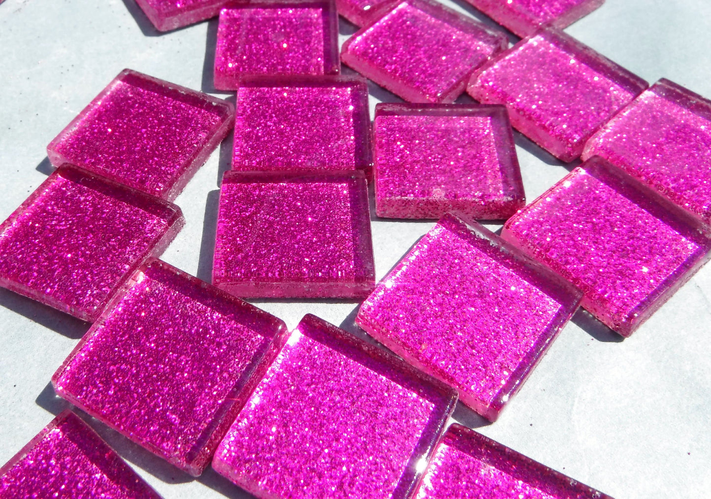 Dark Pink Glitter Tiles - 20mm Mosaic Tiles - 25 Metallic Glass Tiles