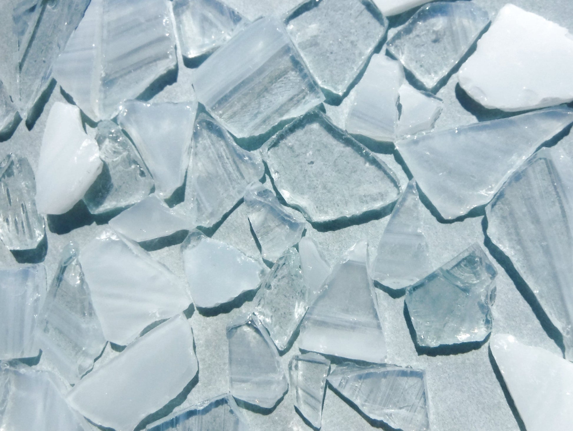 Wispy White Glass Shards - 1/2 Pound Assorted Pieces Stained Glass
