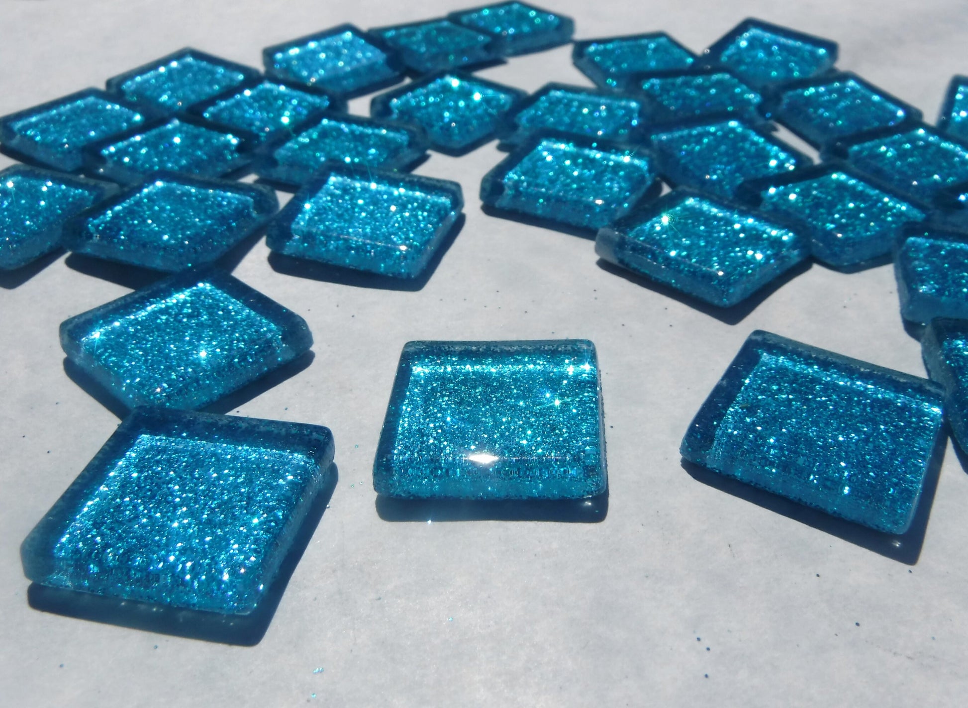 Sky Blue Glitter Tiles - 20mm Mosaic Tiles - 25 Metallic Glass Tiles in Medium Blue