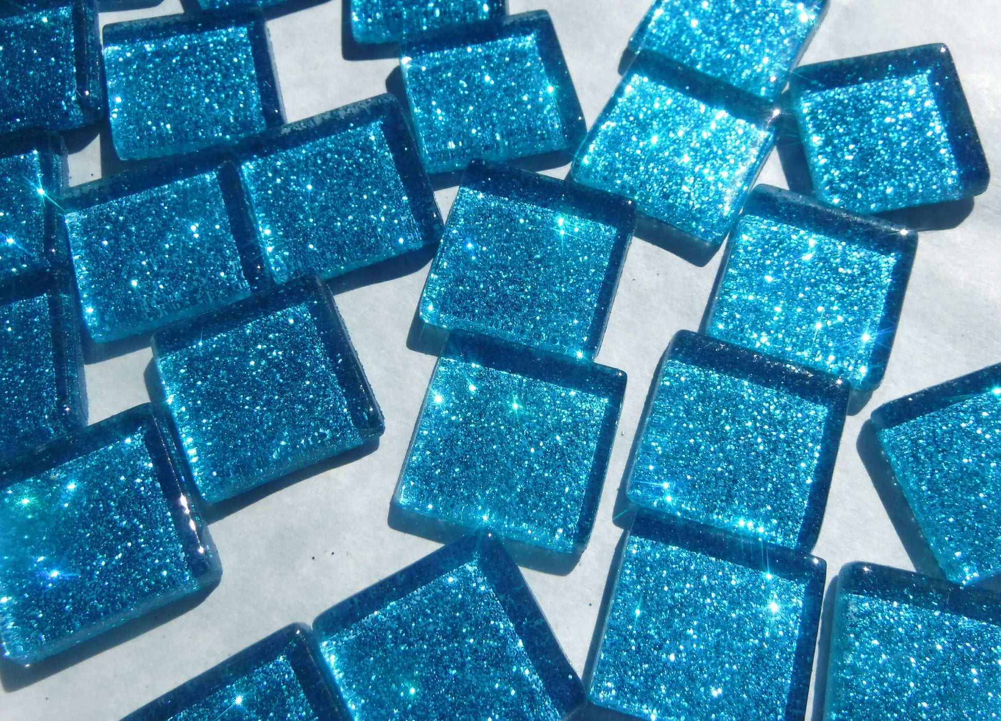 Sky Blue Glitter Tiles - 20mm Mosaic Tiles - 25 Metallic Glass Tiles in Medium Blue