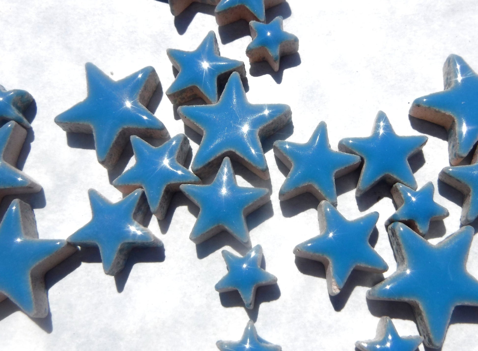 Mediterranean Blue Stars Mosaic Tiles - 50g Ceramic in Mix of 3 Sizes - 20mm, 15mm, 10mm - Thalo Blue