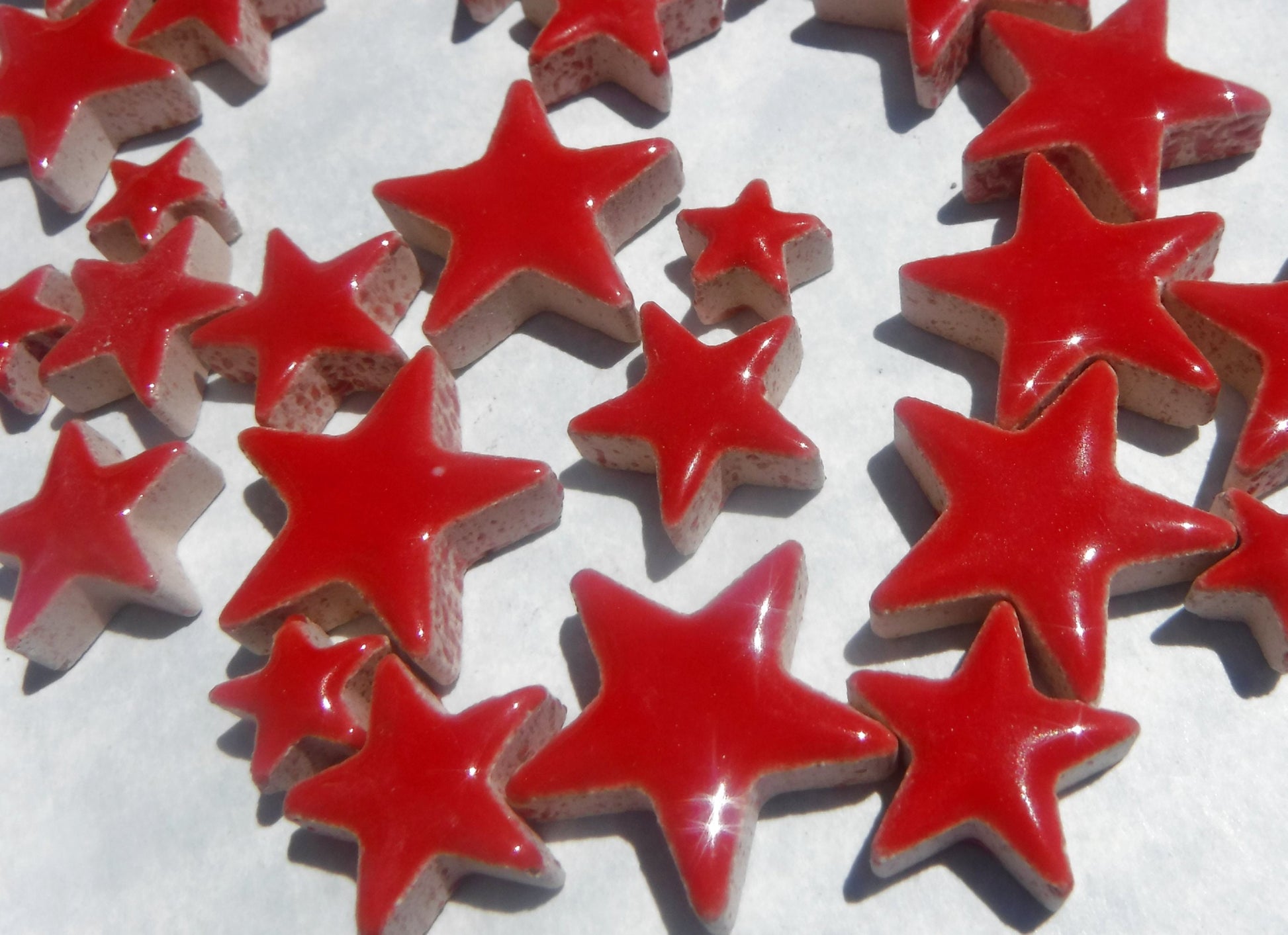 Red Stars Mosaic Tiles - 50g Ceramic in Mix of 3 Sizes - 20mm, 15mm, 10mm - Poppy Red