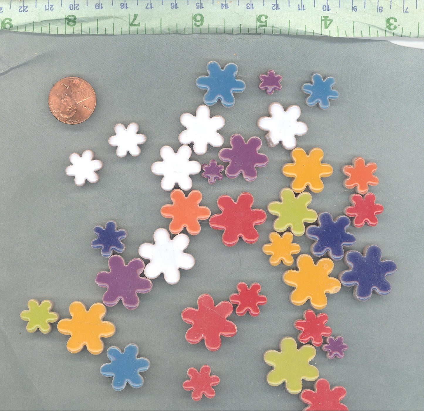 Pretty Posy Mix - Assorted Colors and Sizes of Ceramic Flowers Mosaic Tiles - 50g