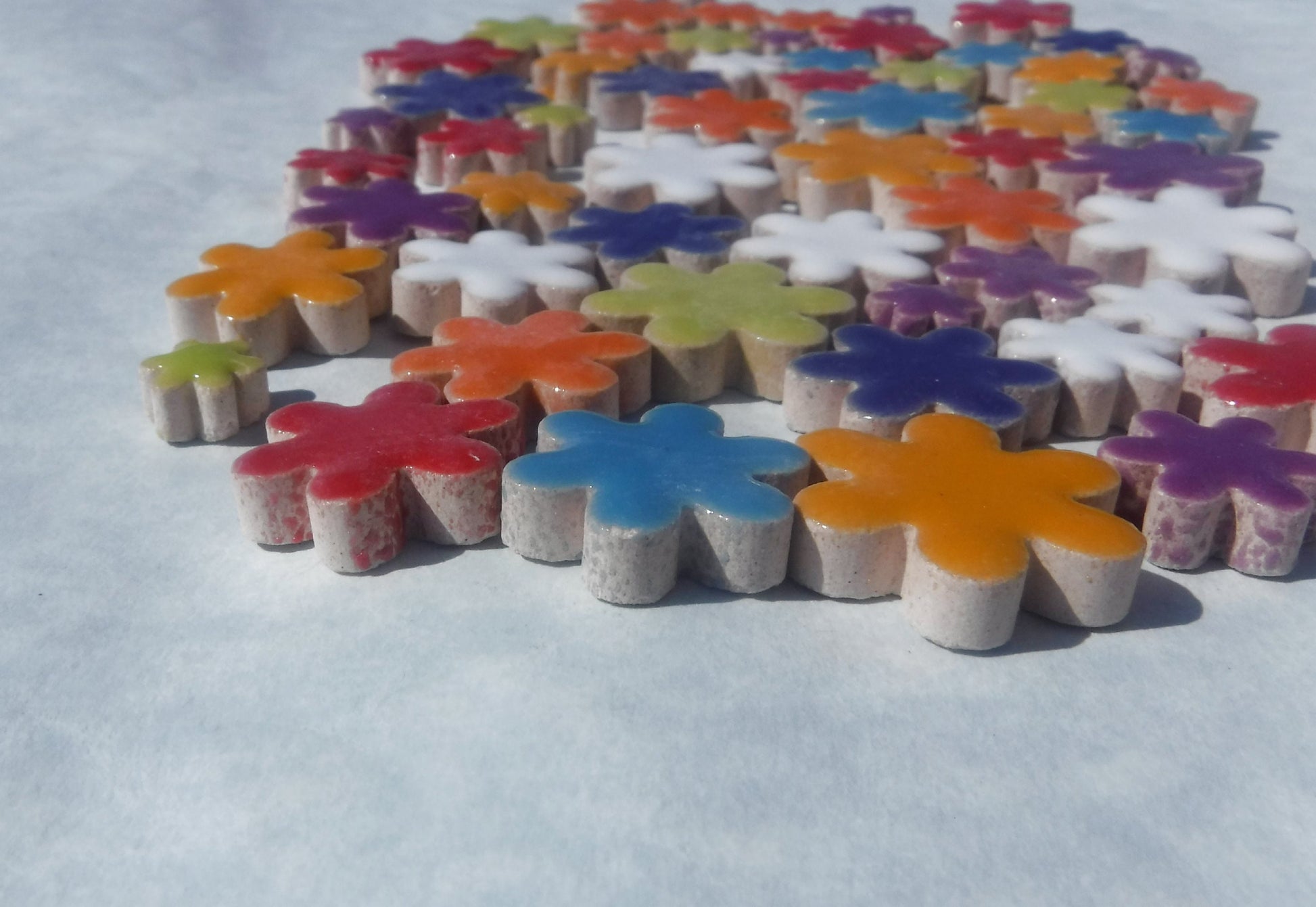 Pretty Posy Mix - Assorted Colors and Sizes of Ceramic Flowers Mosaic Tiles - 50g
