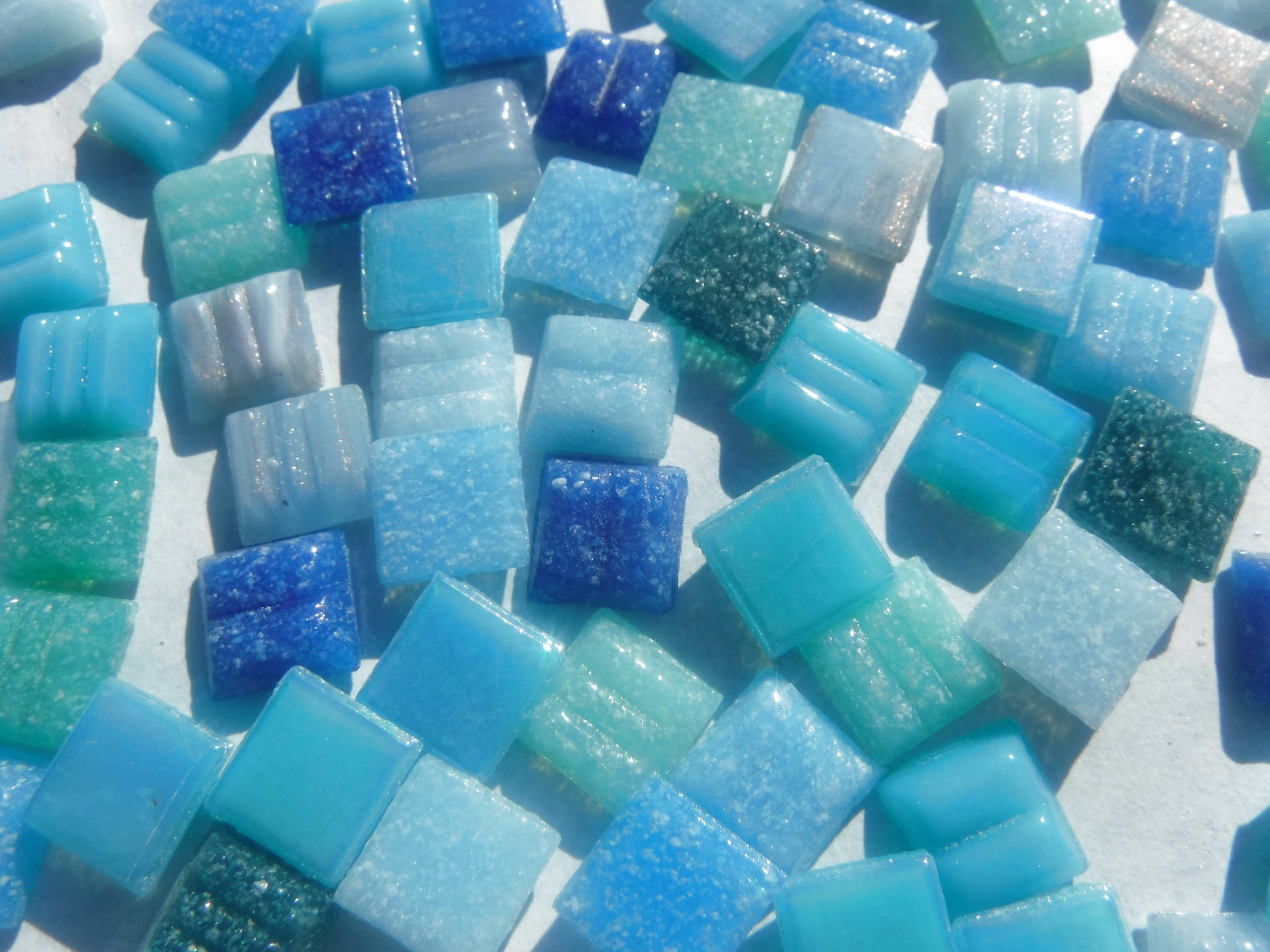 Blue and Green Mix Glass Mosaic Tiles Squares - 1 cm - 100g of Venetian and Vitreous Glass in Aqua Vita Assortment - Approx 140 Tiles