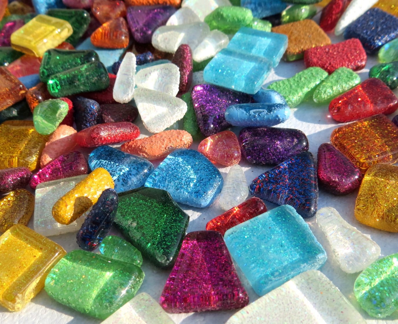 Glitter Puzzle Tiles - Assorted Shapes and Colors - Mosaic Tiles Glass - 100g- Random Geometric Shapes