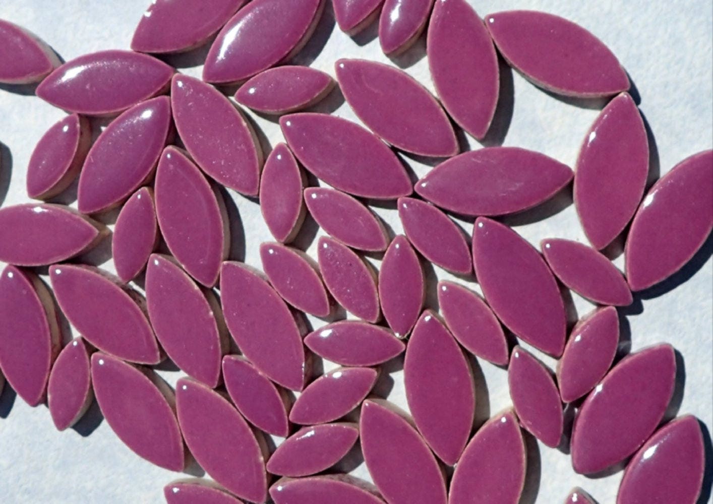 Purple Petals Mosaic Tiles - 50g Ceramic Leaves in Mix of 2 Sizes 1/2" and 3/4"