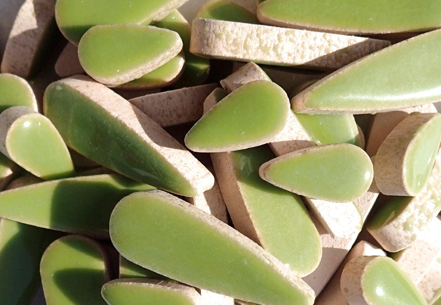 Kiwi Green Teardrop Mosaic Tiles - 50g Ceramic Drops in Mix of 2 Sizes 1/2" and 3/5"