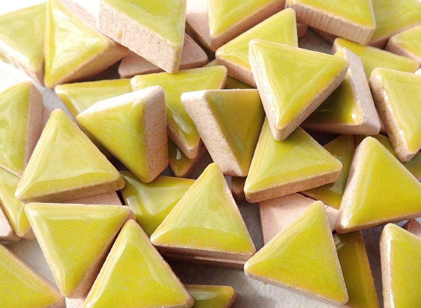 Green Mini Triangles Mosaic Tiles - 50g Ceramic - 15mm in Kiwi