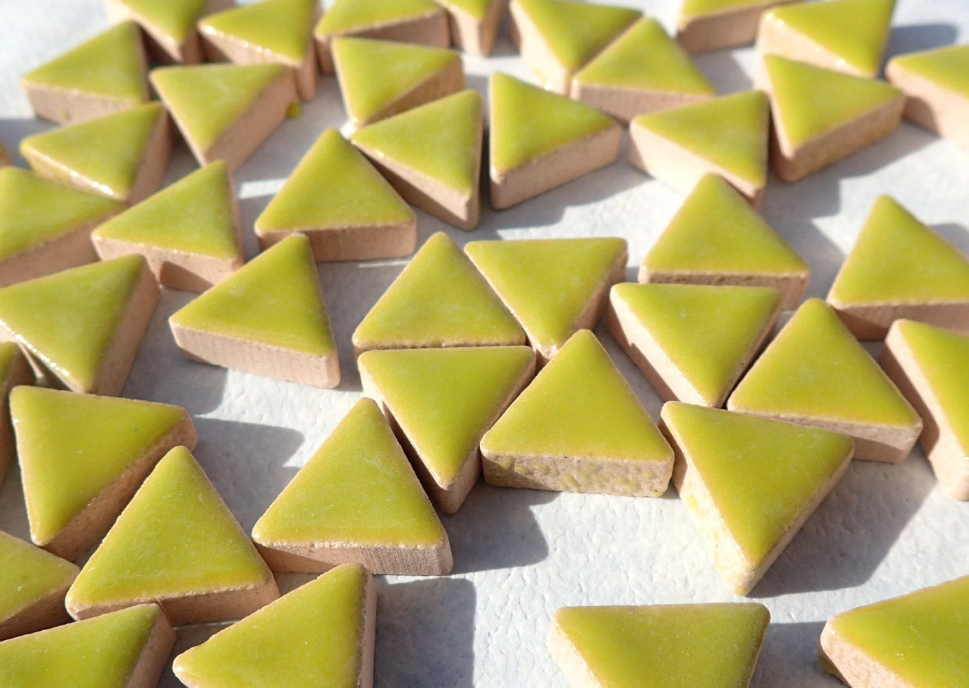 Green Mini Triangles Mosaic Tiles - 50g Ceramic - 15mm in Kiwi