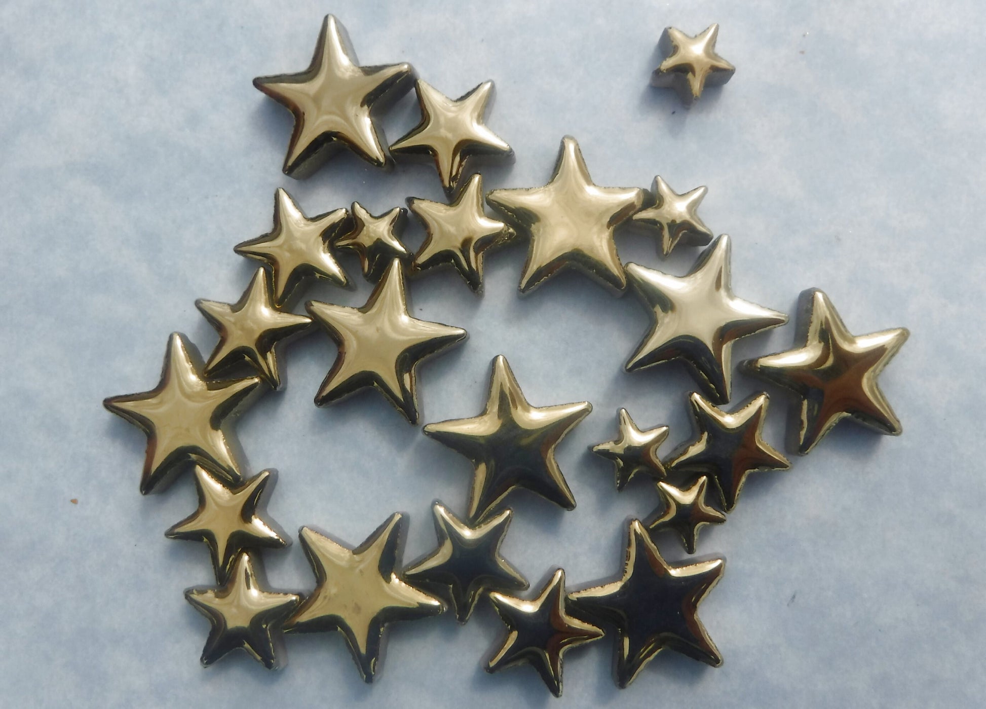Gold Stars Mosaic Tiles - 50g Ceramic in Mix of 3 Sizes - 20mm, 15mm, 10mm