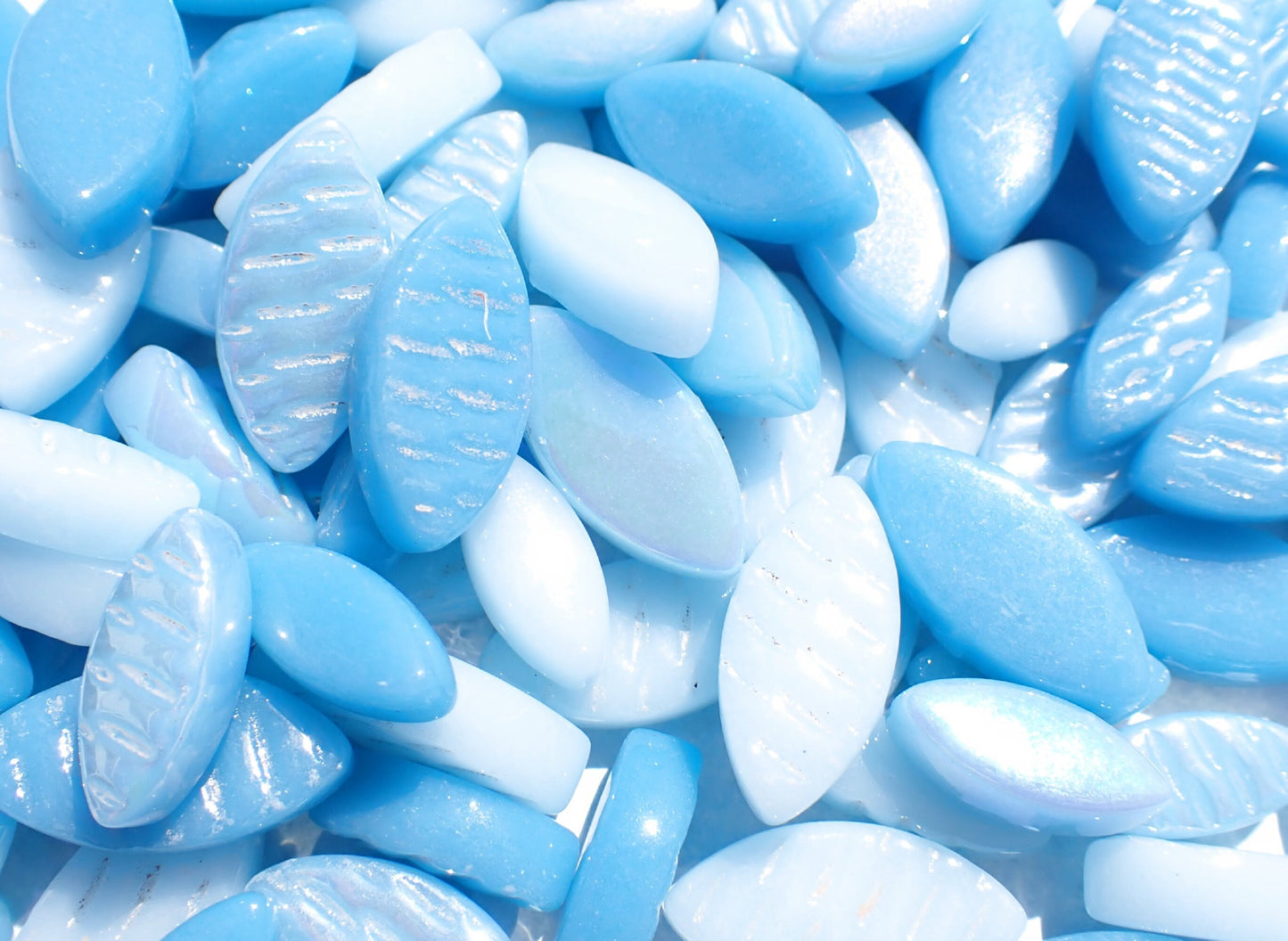 Shades of Blue Glass Leaves - 50g of Petals in 14mm and 19mm Mix of 2 Sizes - Himalayan Poppy