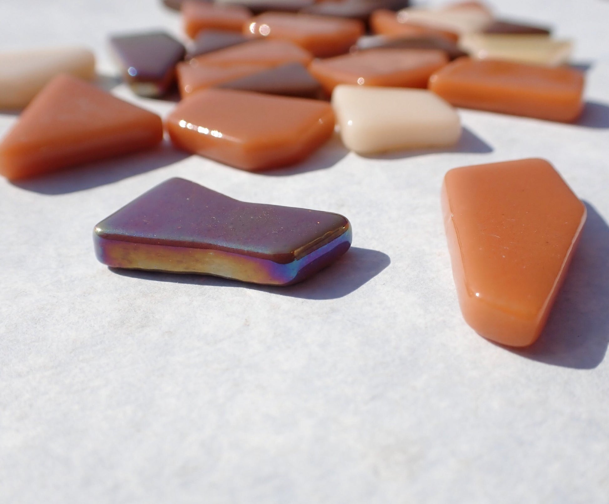 Shades of Brown Irregular Glass Tiles - 50g of Polygons in Mix of Sizes - Sandstorm