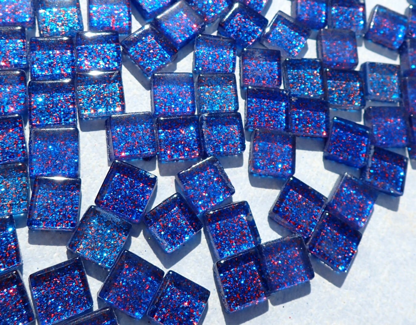 Blue with Red Glitter Squares - 100g Metallic Mosaic Tiles - 1cm - Blueberry