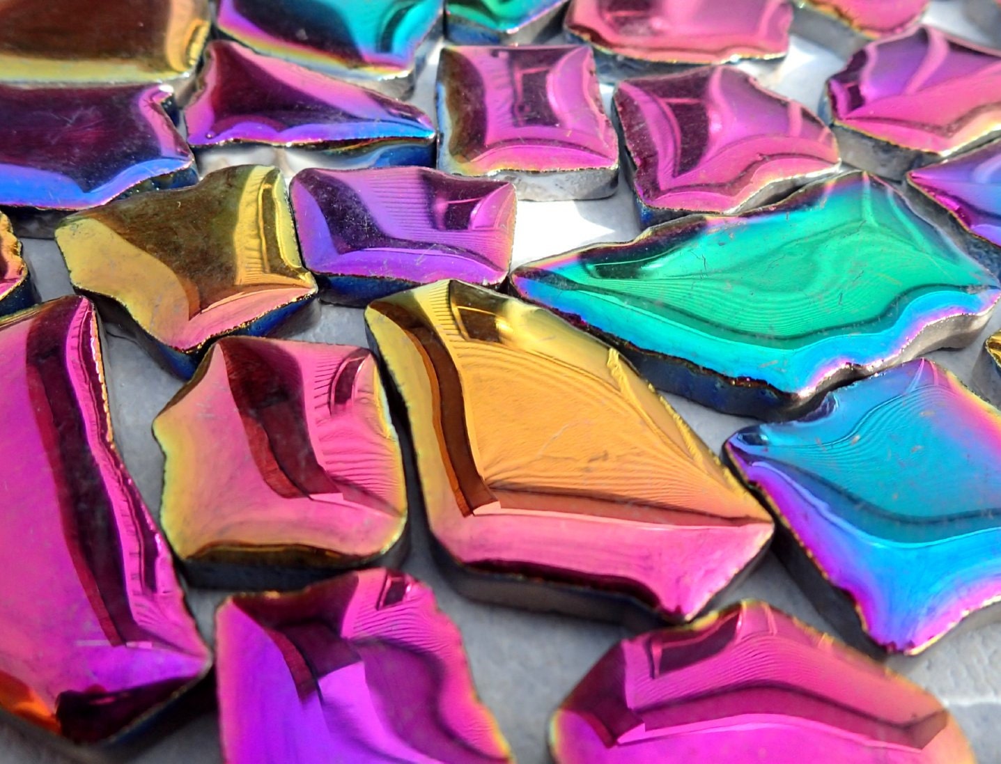Ceramic Metalic Color Colorful Metallic Mosaic Ceramic Tiles - Random Shapes in Mixed Colors ...