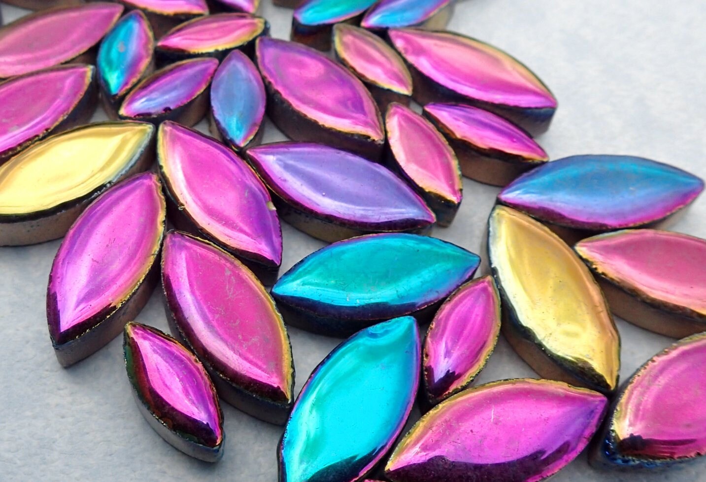 Colorful Metallic Petals Mosaic Tiles - 50g Ceramic Leaves in Mix of 2 Sizes 1/2" and 3/4" - Disco Lights