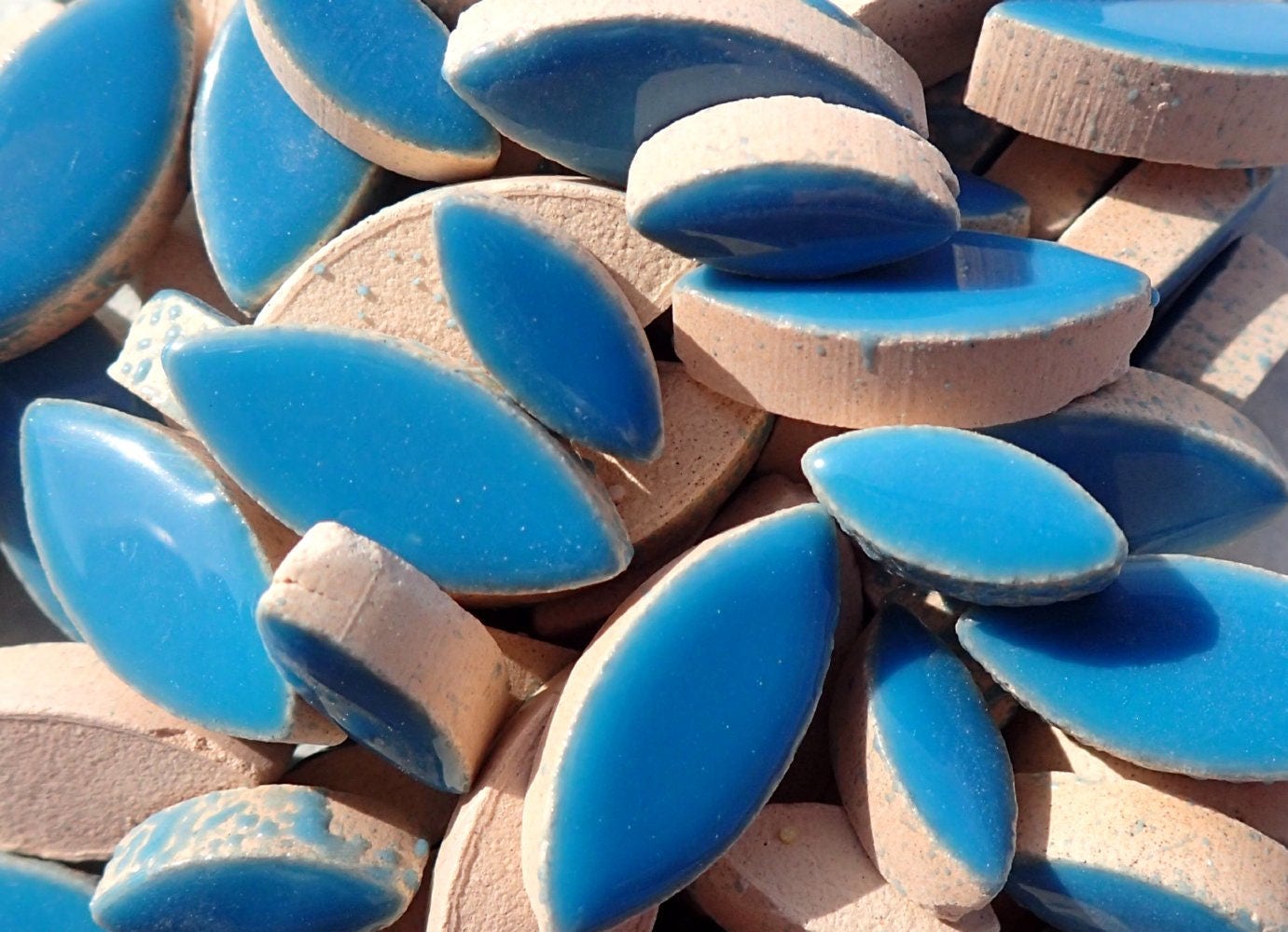 Mediterranean Blue Petals Mosaic Tiles - 50g Ceramic Leaves in Mix of 2 Sizes 1/2" and 3/4" in Thalo Blue