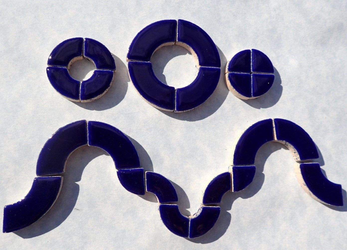 Dark Blue Bullseye Mosaic Tiles - 50g Ceramic Circle Parts in Mix of 3 Sizes in Indigo