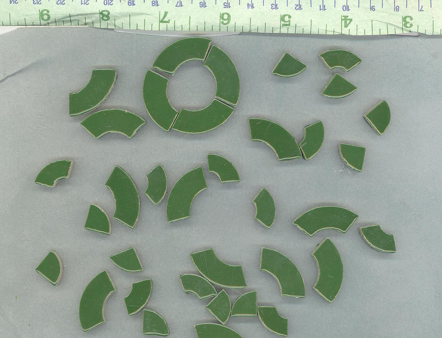 Deep Green Bullseye Mosaic Tiles - 50g Ceramic Circle Parts in Mix of 3 Sizes in Pesto