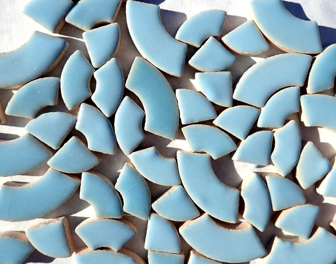 Light Blue Bullseye Mosaic Tiles - 50g Ceramic Circle Parts in Mix of 3 Sizes in Azure