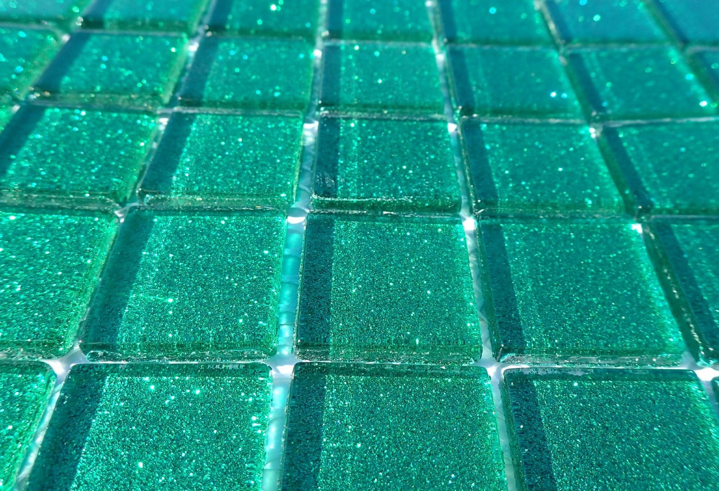 Emerald Green Glitter Tiles - 1 inch Mosaic Tiles - 25 Metallic Glass Tiles