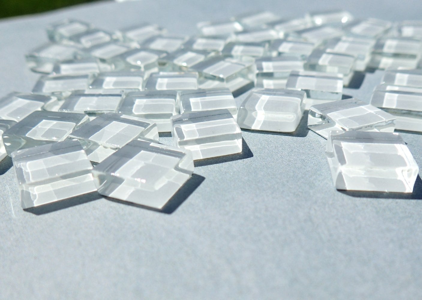 White Glass Tiles - 1 cm - 100g - Over 100 Squares