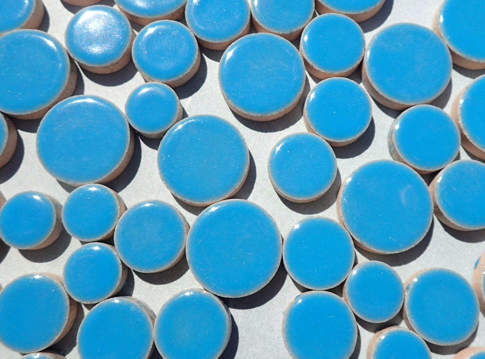 Mediterranean Blue Circles Mosaic Tiles - 50g Ceramic in Mix of 3 Sizes 1/2" and 3/4" and 5/8" in Thalo Blue