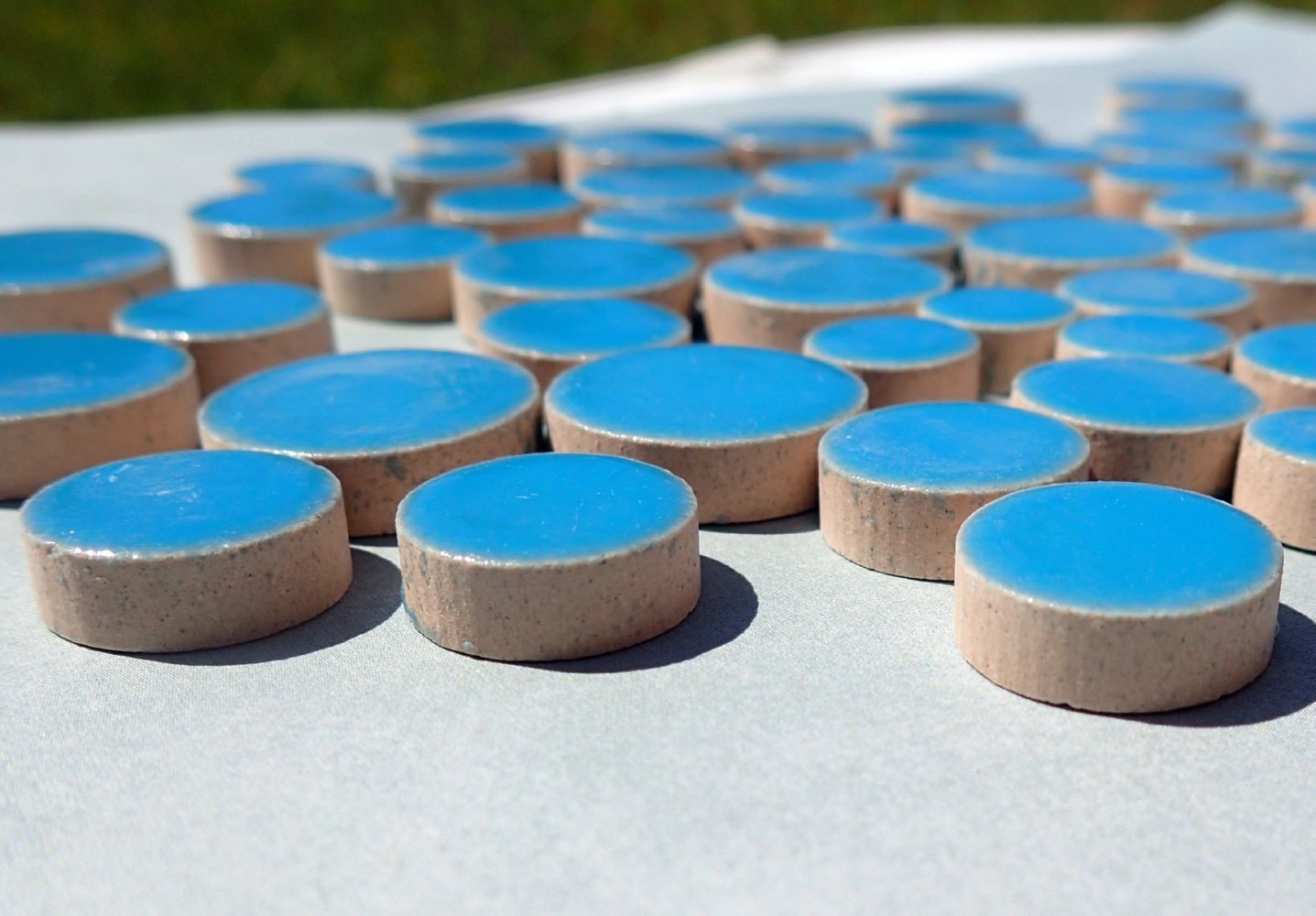 Mediterranean Blue Circles Mosaic Tiles - 50g Ceramic in Mix of 3 Sizes 1/2" and 3/4" and 5/8" in Thalo Blue