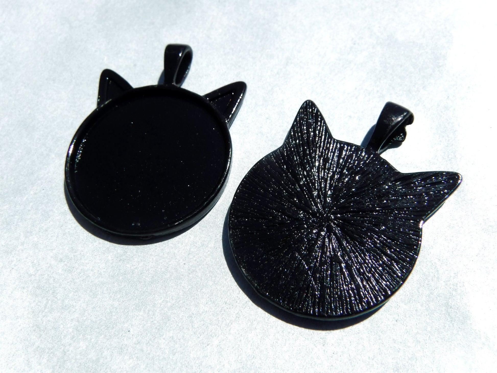 Black Cat Head Pendant Cabochon Base - 1 inch - Kitty Ears Pendant Tray - Blanks