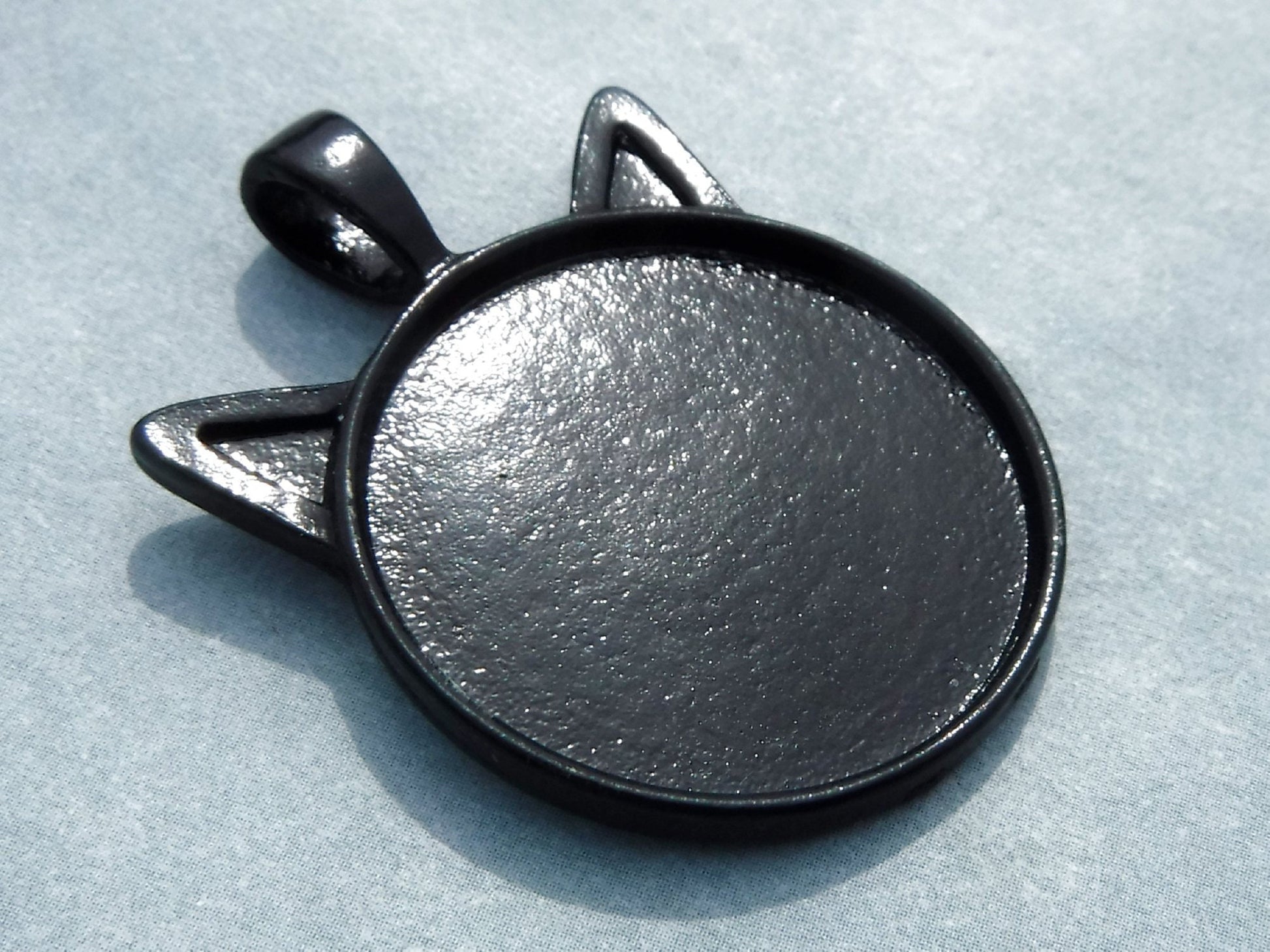 Black Cat Head Pendant Cabochon Base - 1 inch - Kitty Ears Pendant Tray - Blanks