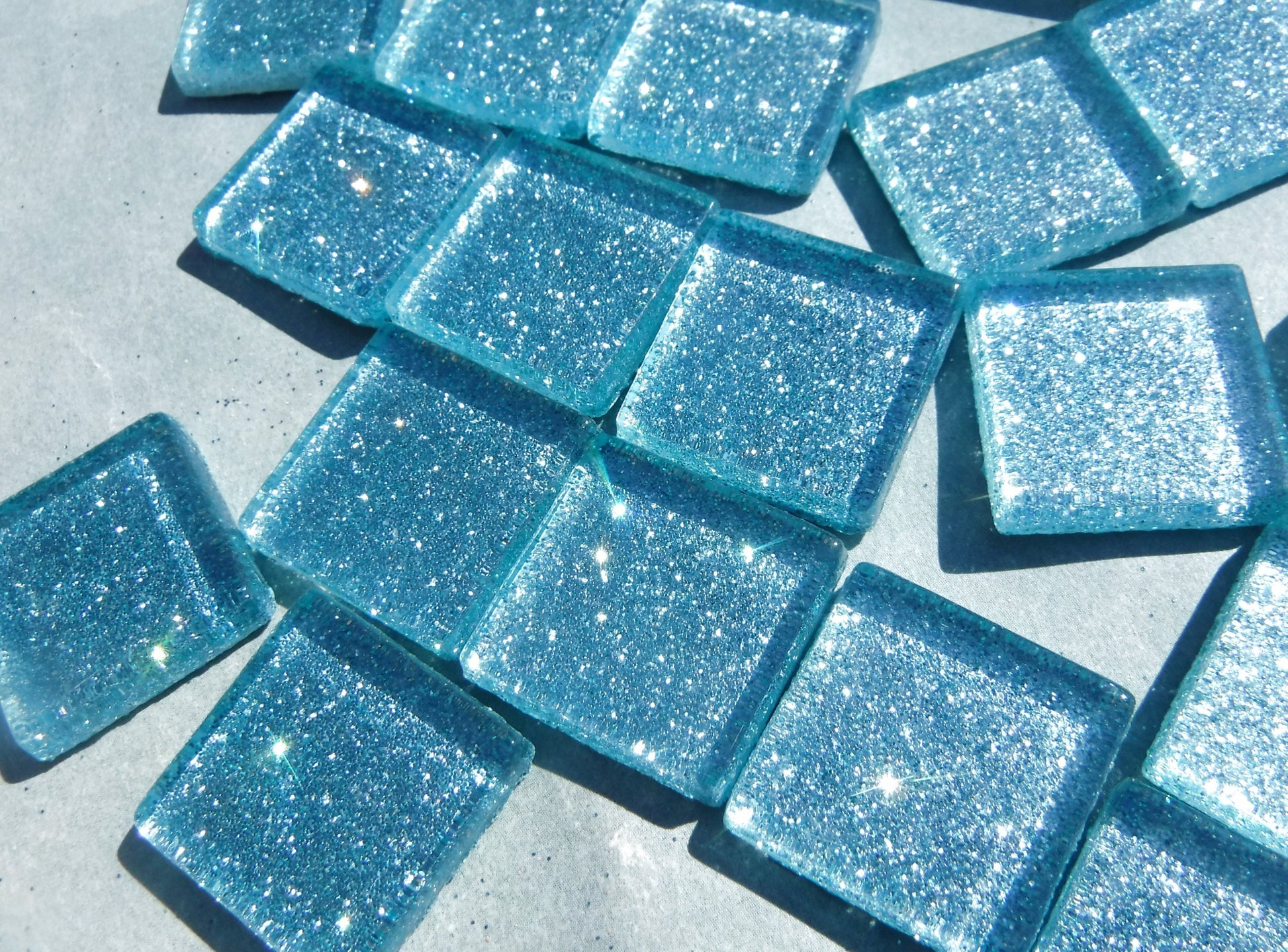 Raindrop Blue Glitter Tiles - 20mm Mosaic Tiles - 25 Metallic Glass Tiles in Light Blue