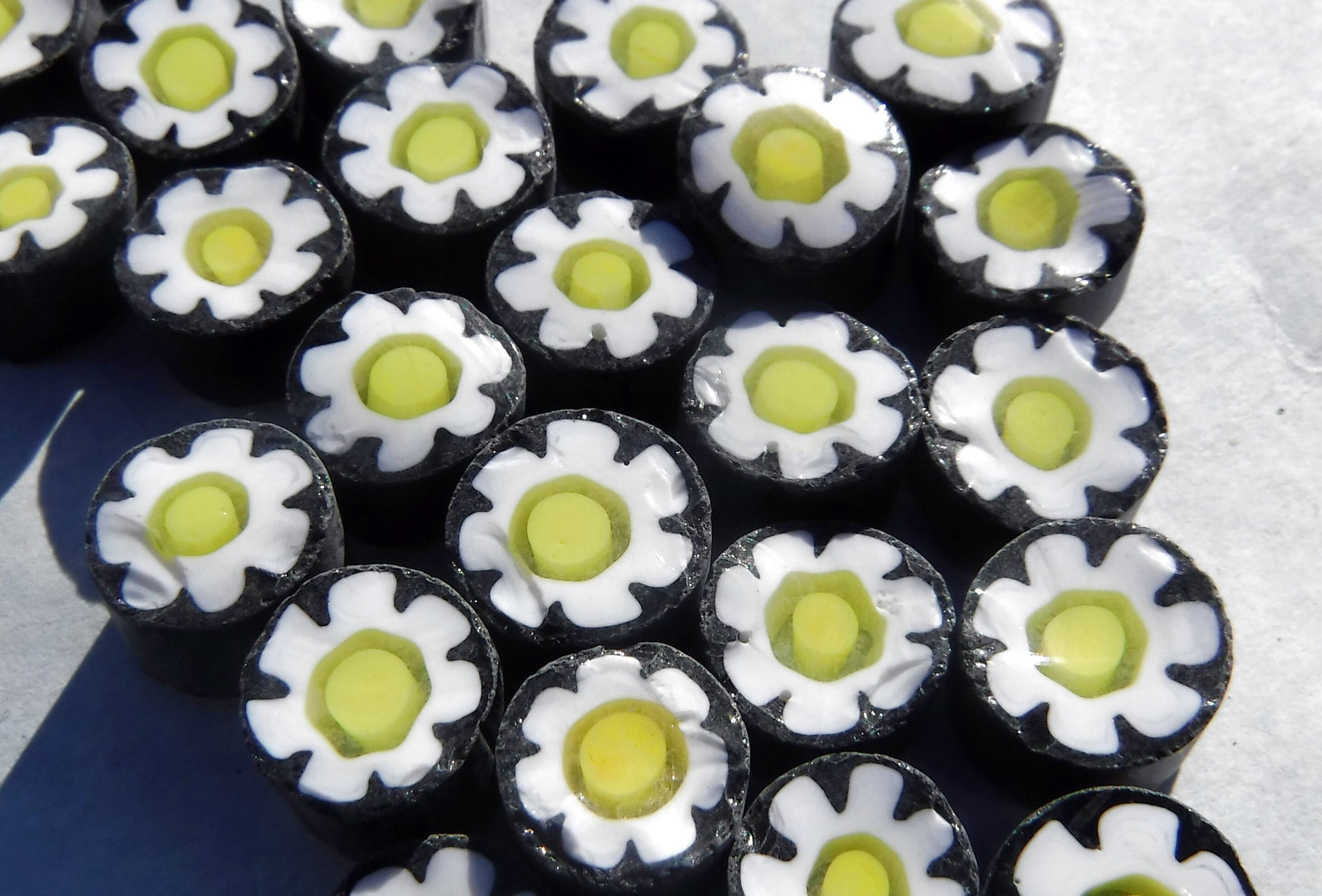 White Daisy in Black Millefiori - 25 grams - Unique Mosaic Glass Tiles - Floral Pattern