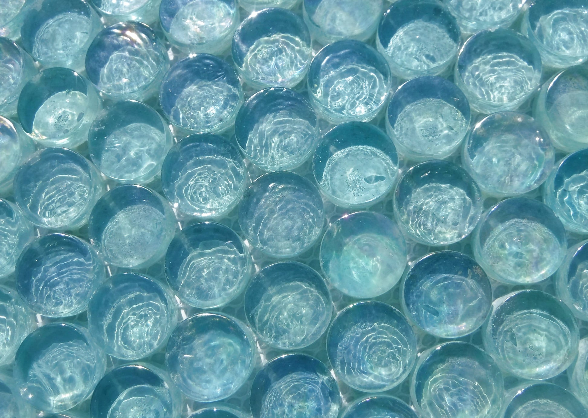 Spa Blue Iridescent Circle Glass Mosaic Tiles - 25 Penny Rounds - 3/4"